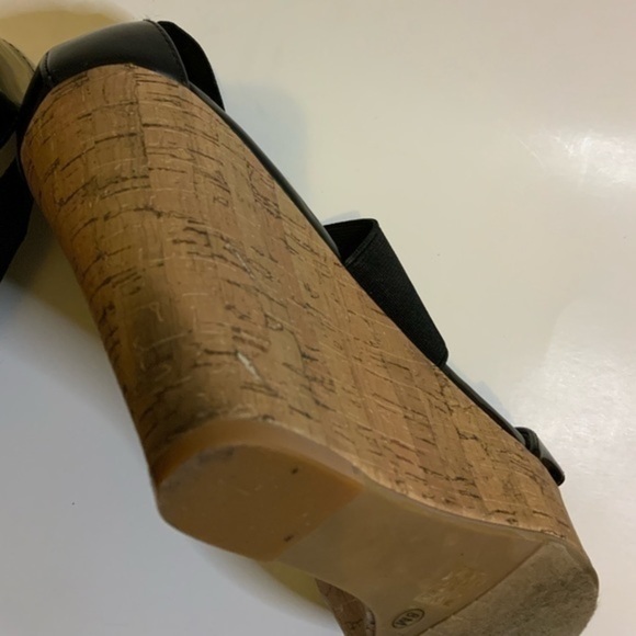 CL by Laundry Wedges - Picture 8 of 12